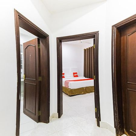 Oyo 105 Star House 05 Apartment Salalah Bagian luar foto