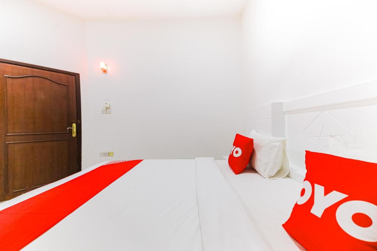 Oyo 105 Star House 05 Apartment Salalah Bagian luar foto